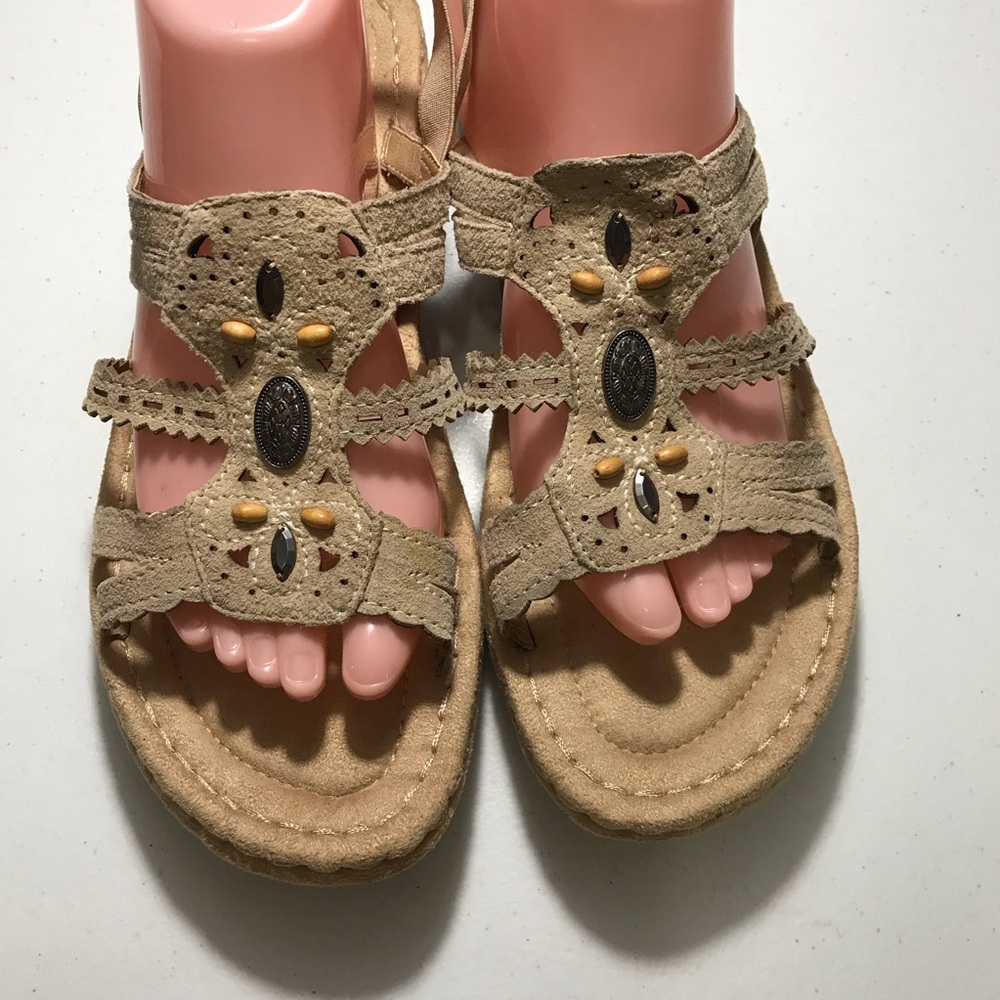 Earth Spirit Tan Suede Embellished Strappy Sandals SB-K - Picture 2 of 8